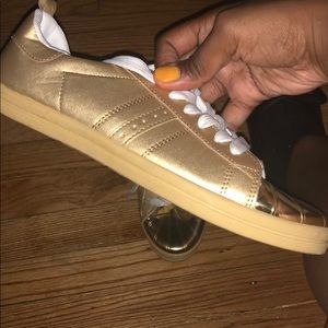 Gold shoes size 9